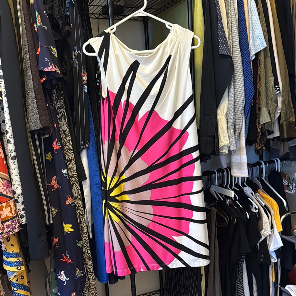 MAGGY LONDON Floral Pink and Black Sleeveless Dress